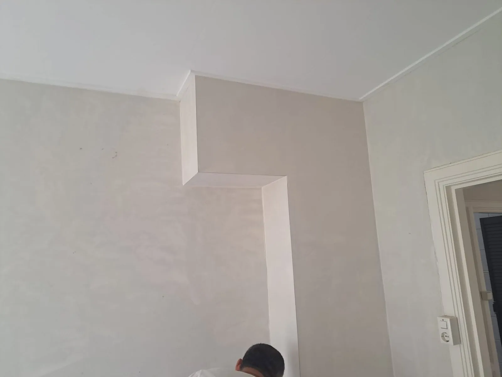 Complete keukenrenovatie — Glad stucwerk